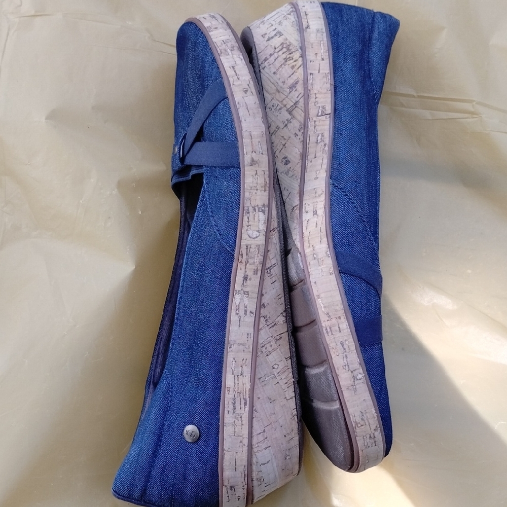 Grasshoppers Denim Blue Women's Flats - Picture 8 of 11